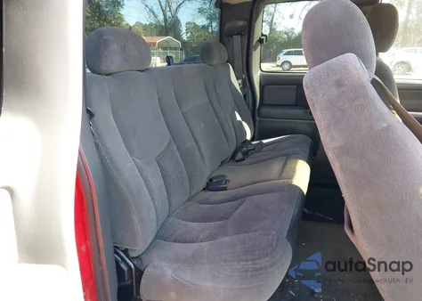 2003 Chevrolet Silverado 1500 Ls z USA, uszkodzony, nr VIN 2GCEK19T531193693